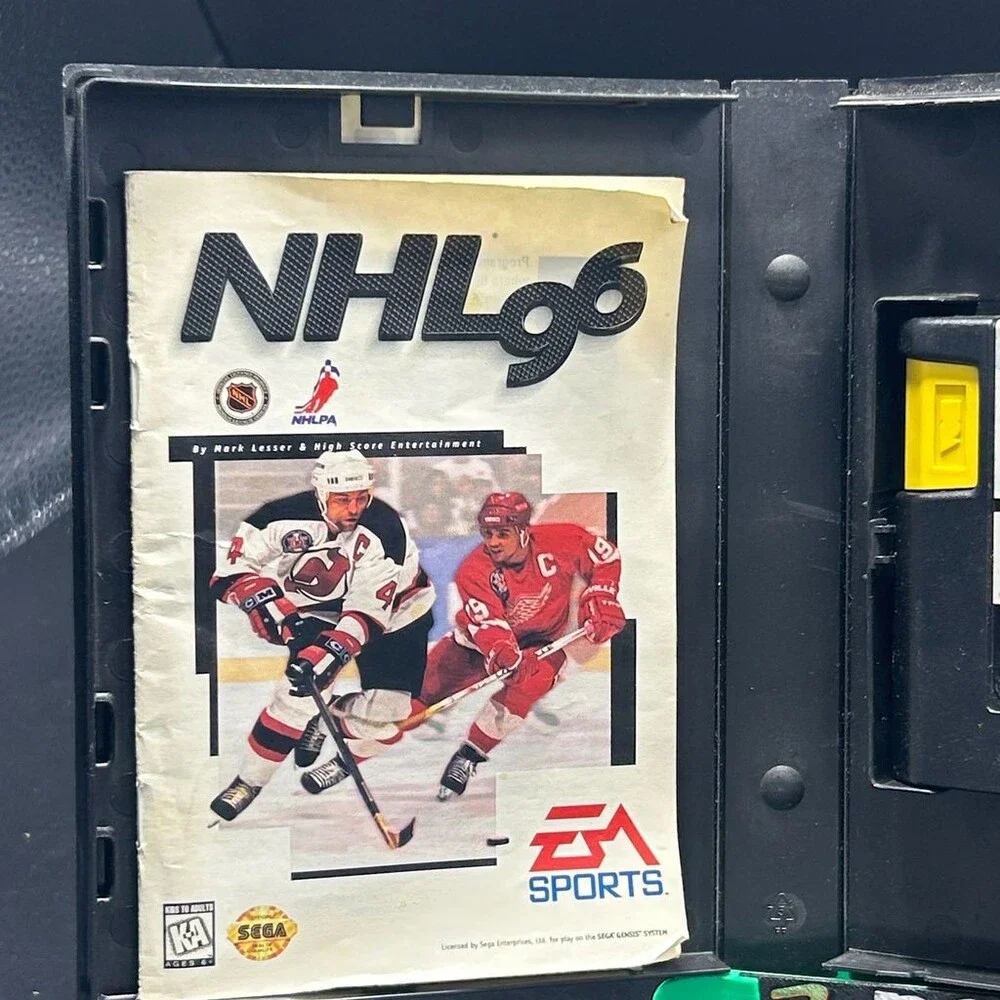 NHL 96 GEN EA Sports 16-Bit (Sega Genesis, 1995) Complete W/ Manual